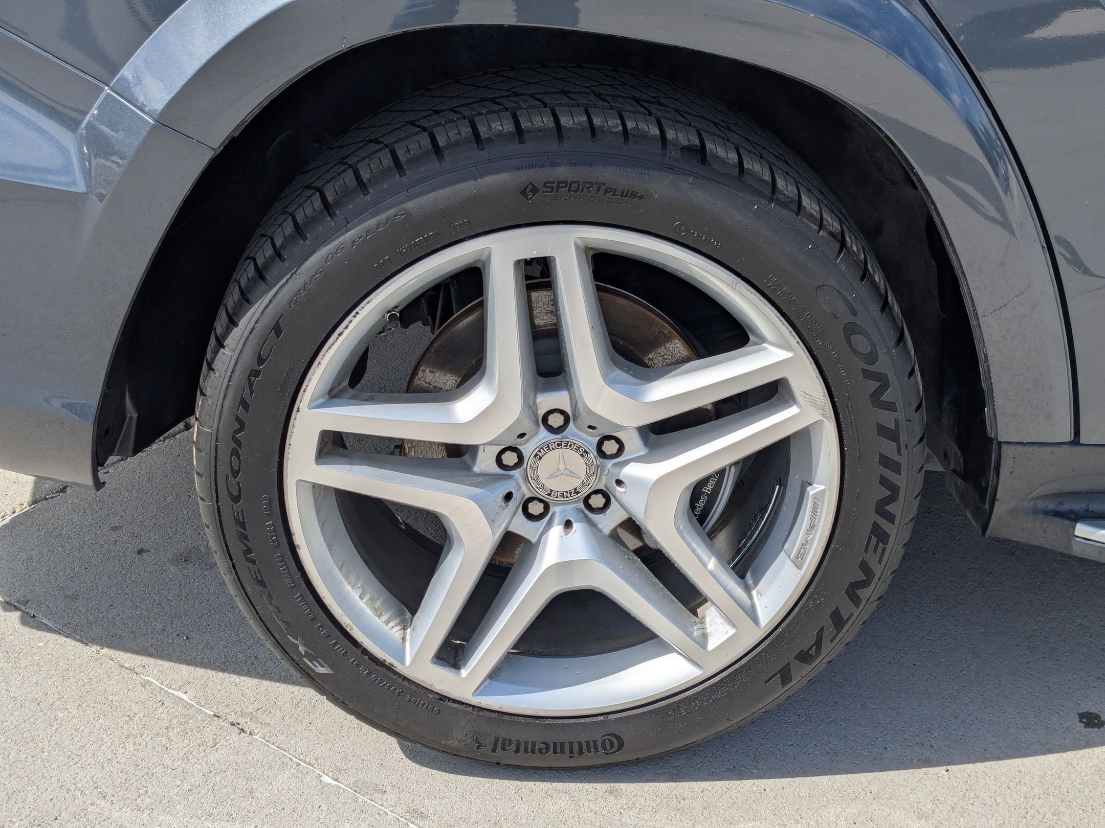 Used 2016 Mercedes-Benz GL 550 4MATIC image 12