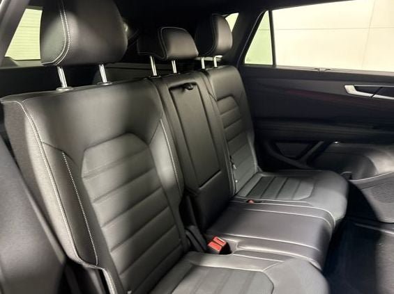 New 2026 Volkswagen Atlas Cross Sport SEL R-Line AWD/4WD image 16