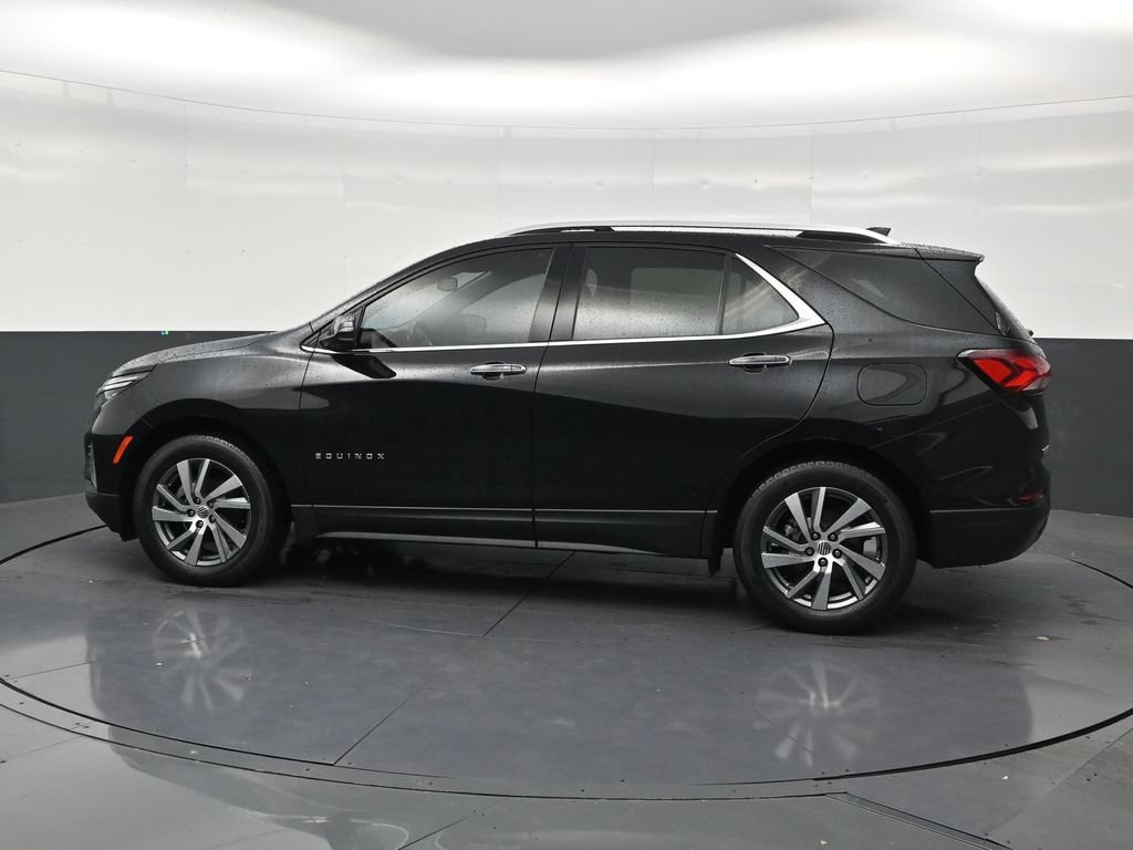 Used 2024 Chevrolet Equinox Premier FWD image 2