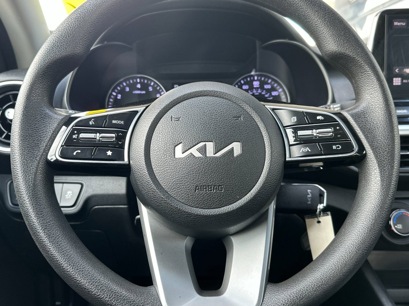 Used 2023 Kia Forte LXS image 21