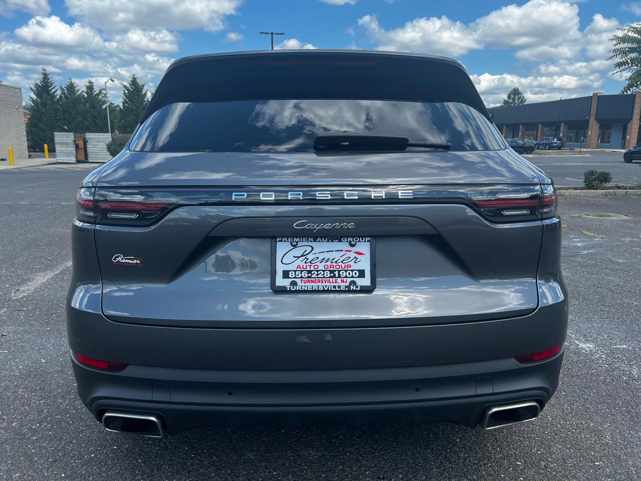 Used 2021 Porsche Cayenne AWD/4WD image 6
