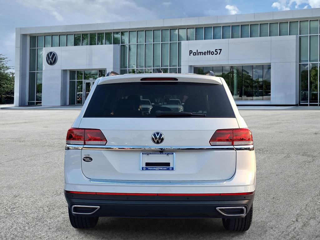Certified 2023 Volkswagen Atlas SE w/ Panoramic Sunroof Package FWD image 5