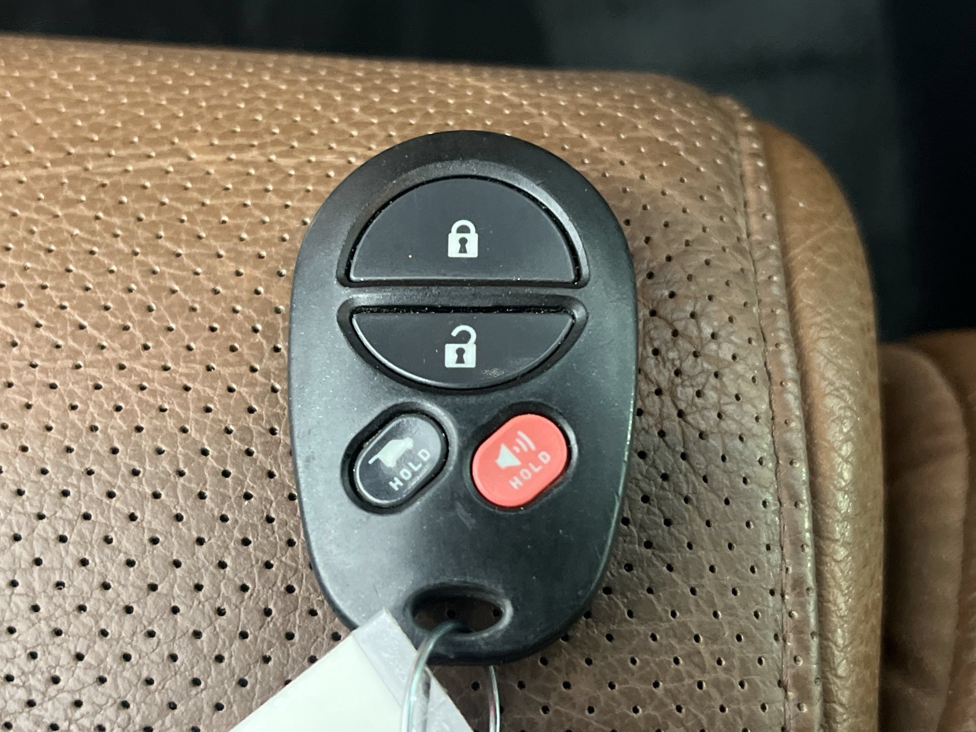 Used 2017 Toyota Sequoia Platinum AWD/4WD image 36
