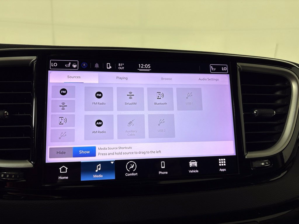 Used 2022 Chrysler Pacifica Touring-L FWD image 33
