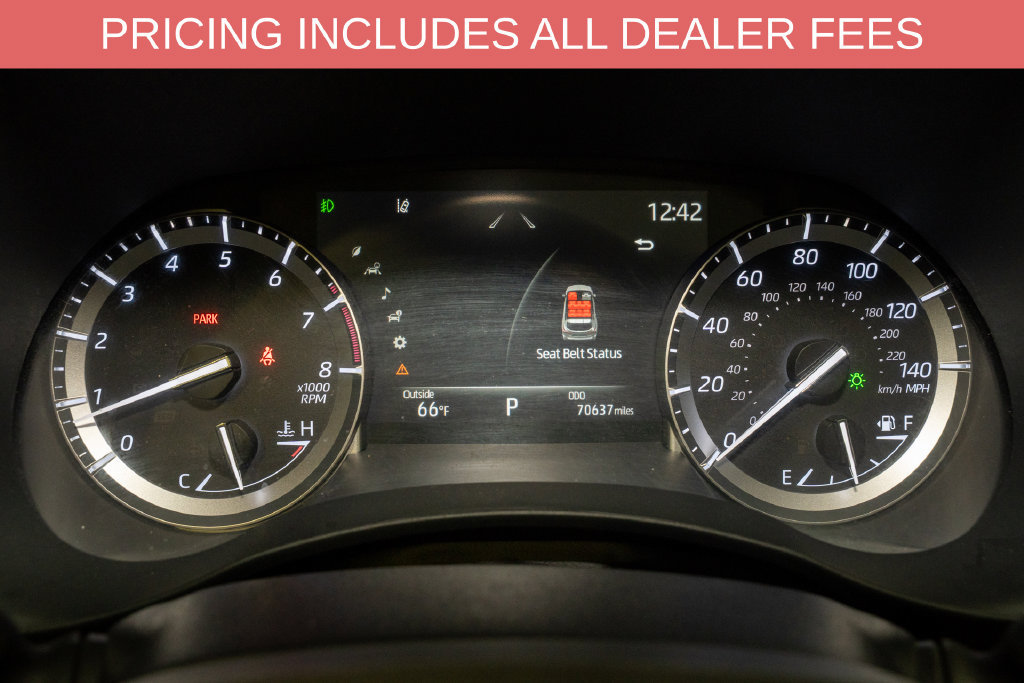 Used 2022 Toyota Highlander XLE AWD/4WD image 20