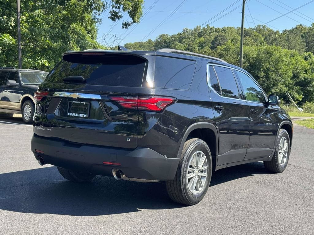 Used 2023 Chevrolet Traverse LT AWD/4WD image 23