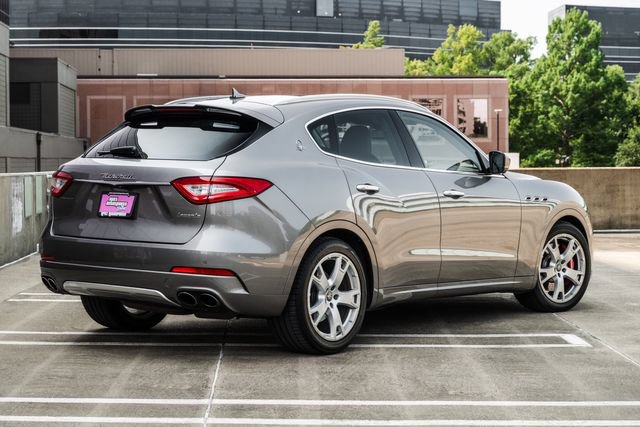 Used 2017 Maserati Levante S AWD/4WD image 47