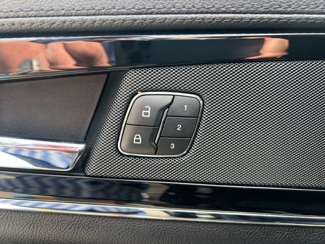 Used 2023 Lincoln Nautilus AWD image 17