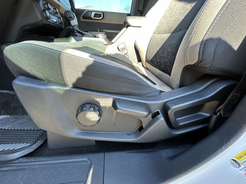 Used 2022 Ford Bronco Wildtrak image 12