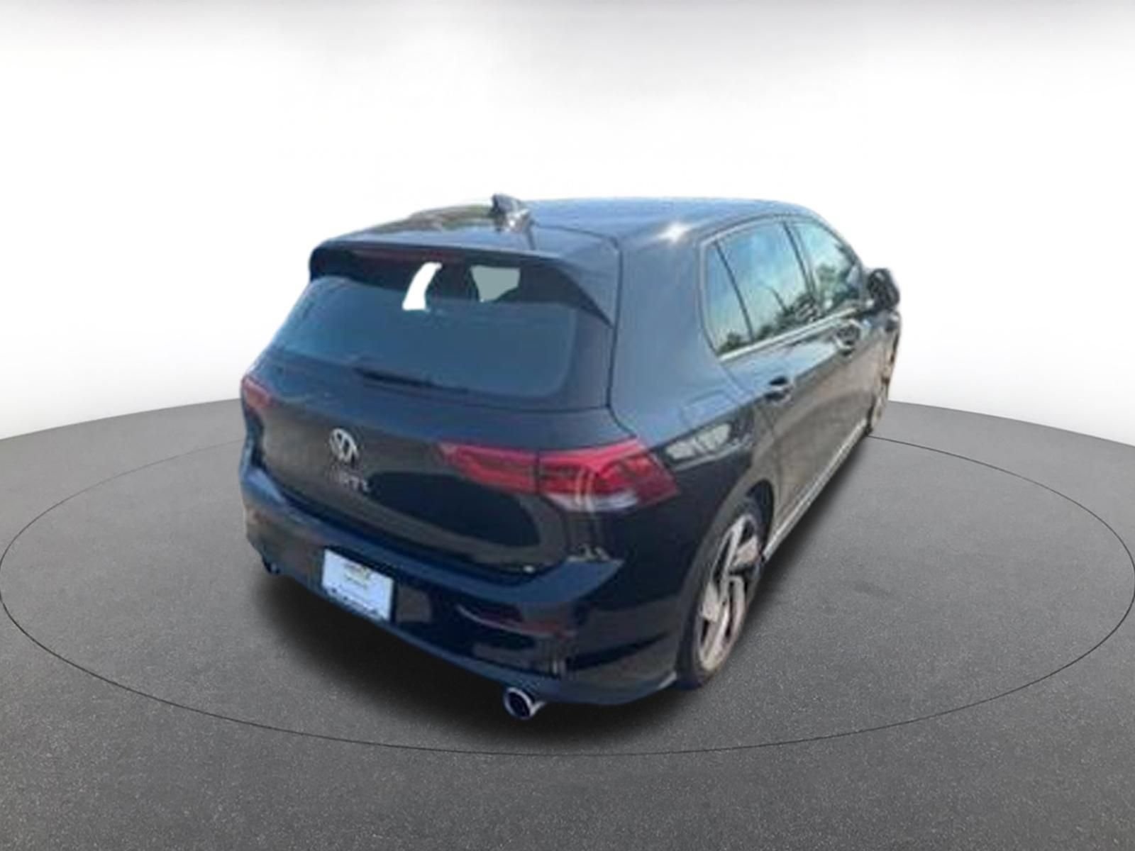 Used 2026 Volkswagen Golf S FWD image 8