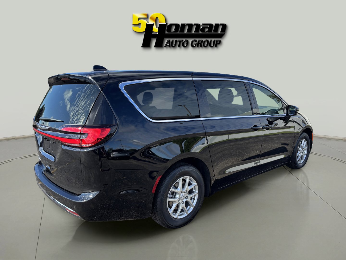 New 2026 Chrysler Pacifica Select image 5