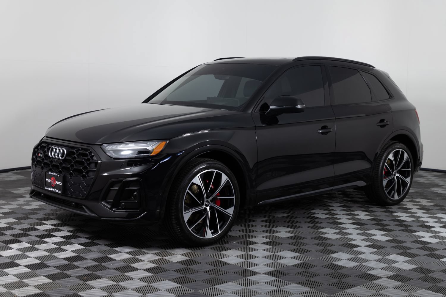 Used 2021 Audi SQ5 Prestige w/ Prestige Package AWD/4WD image 1