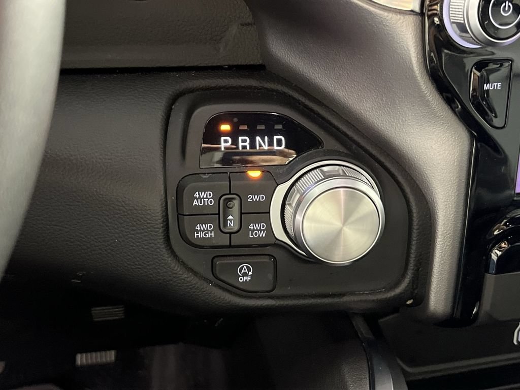 Used 2026 RAM 1500 Laramie AWD/4WD image 23