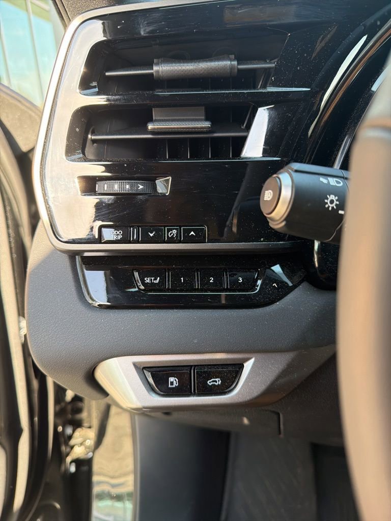 Used 2025 Lexus RX 350 Premium w/ Accessory Package image 27