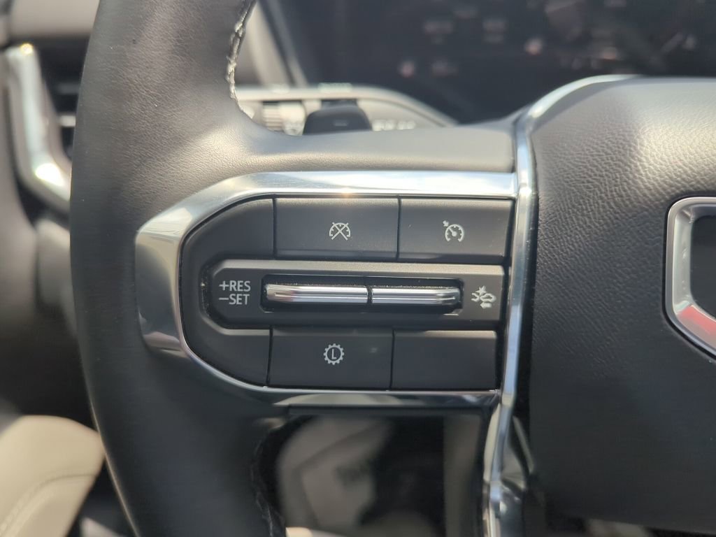 Used 2025 GMC Terrain Elevation w/ Elevation Premium Package FWD image 33