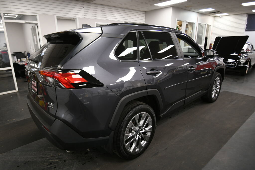 Used 2023 Toyota RAV4 XLE Premium AWD/4WD image 8