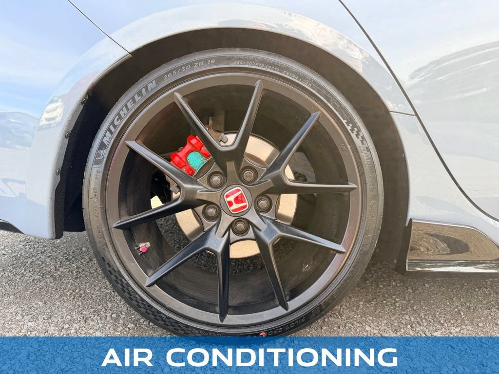 Used 2023 Honda Civic Type R image 12