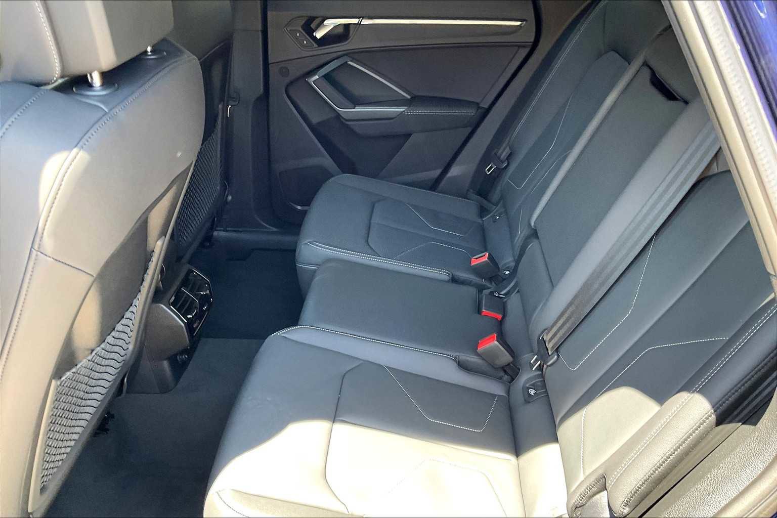 New 2025 Audi Q3 2.0T Premium image 18