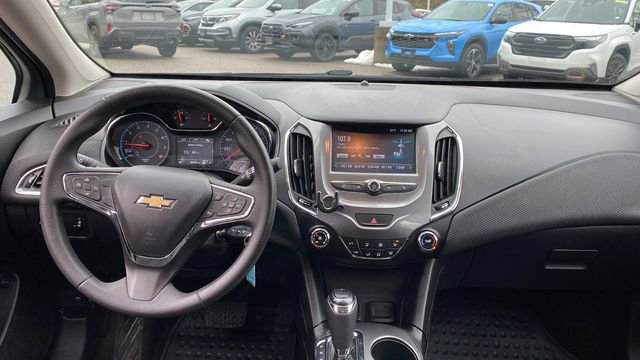 Used 2017 Chevrolet Cruze LT image 14