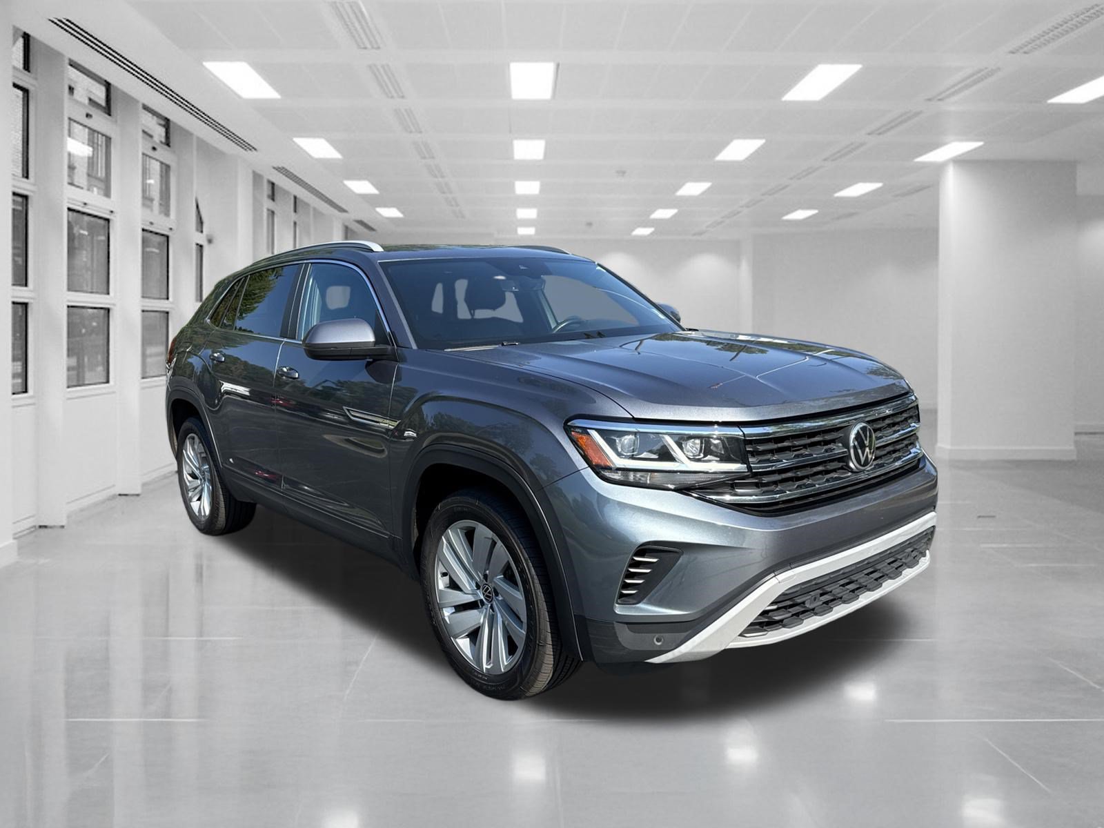 Used 2020 Volkswagen Atlas Cross Sport SEL AWD/4WD image 3