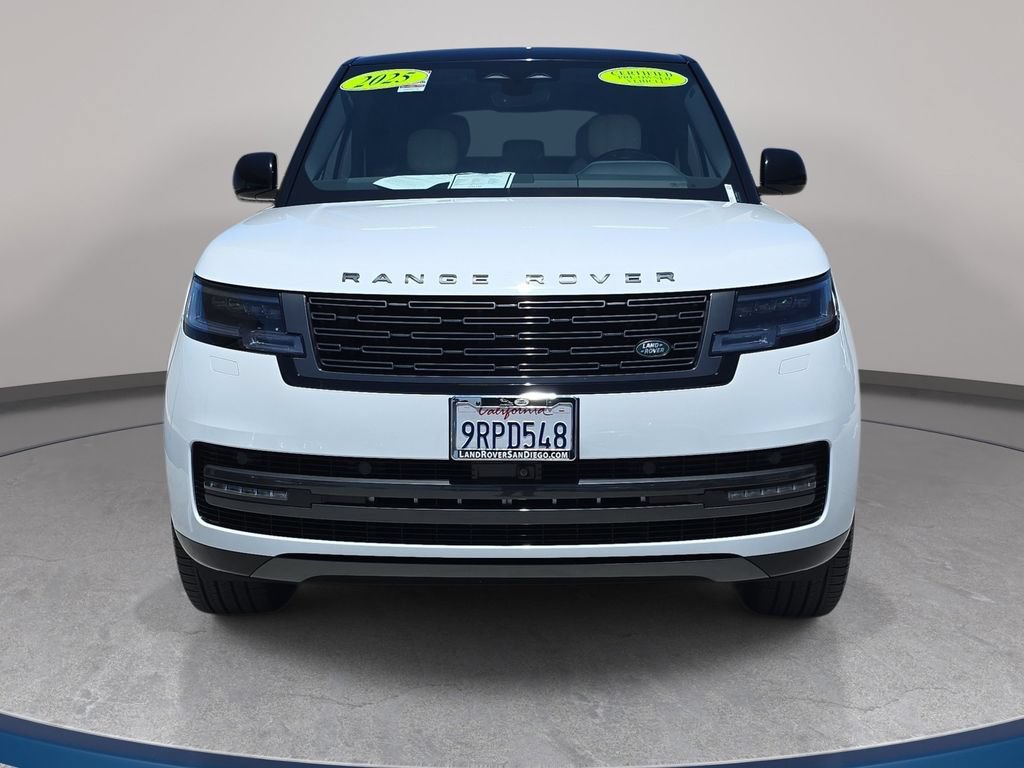 Used 2025 Land Rover Range Rover SE AWD/4WD image 2