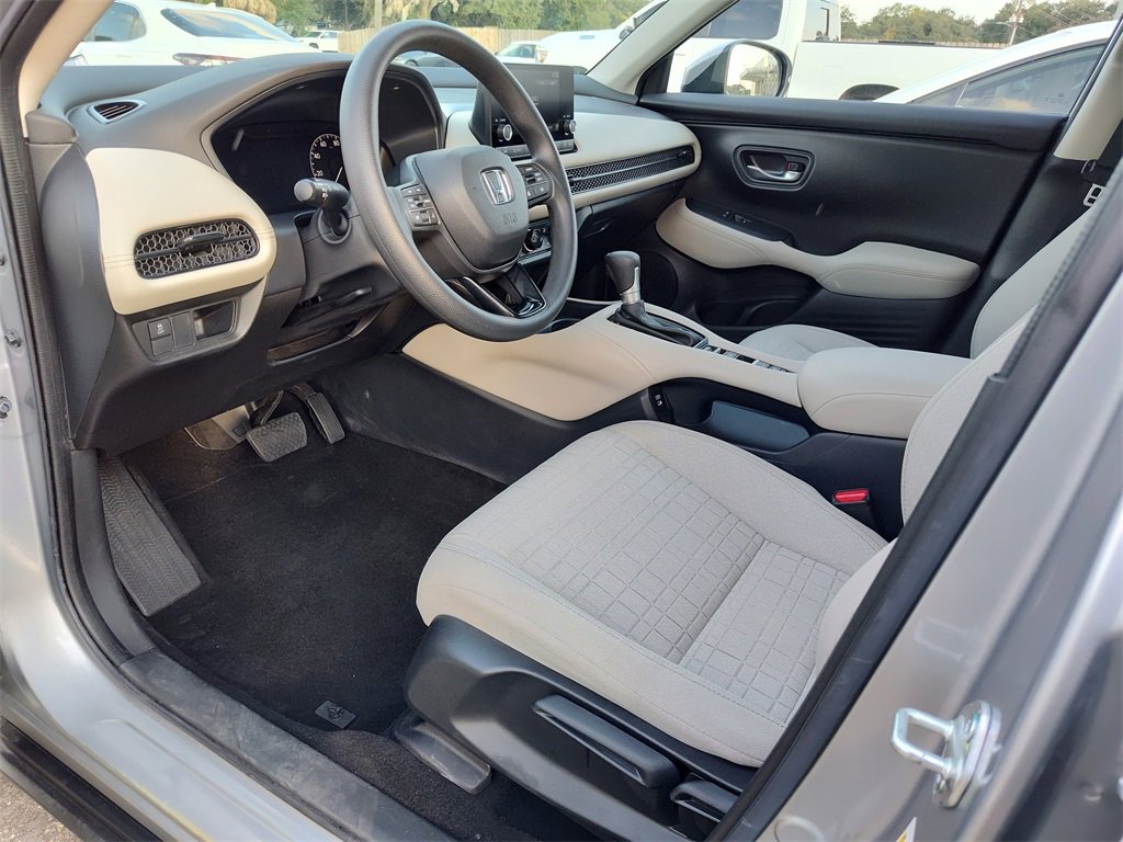 Certified 2024 Honda HR-V LX image 2