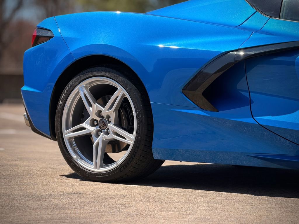 Used 2025 Chevrolet Corvette Stingray Premium Cpe w/ 3LT image 7