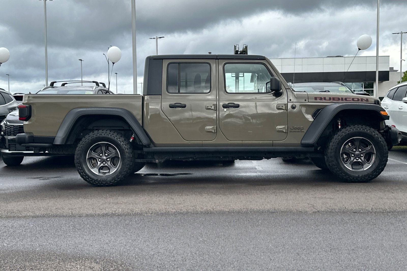 Used 2020 Jeep Gladiator Rubicon image 3