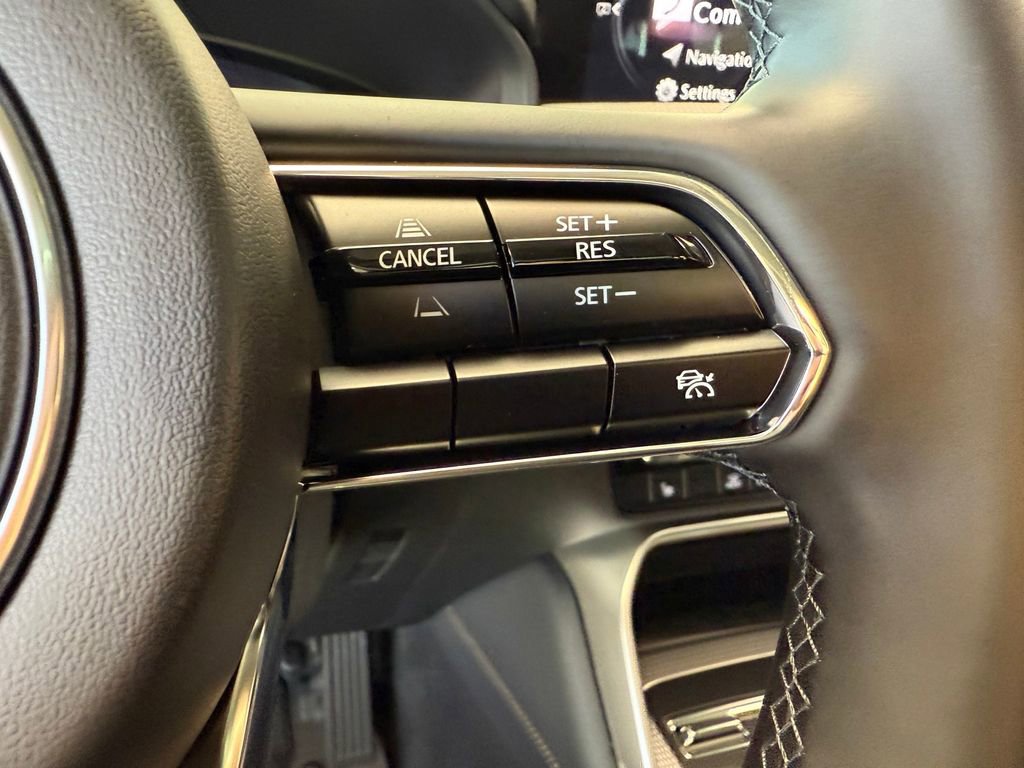 New 2025 MAZDA CX-90 Plug-In Hybrid w/ Preferred image 17