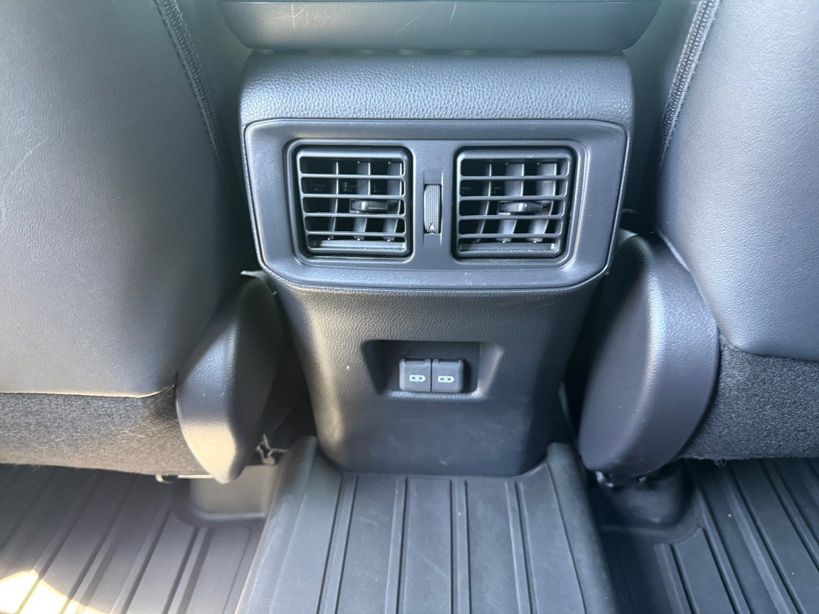 Used 2024 Toyota RAV4 XSE w/ Advanced Technology Package AWD/4WD image 30