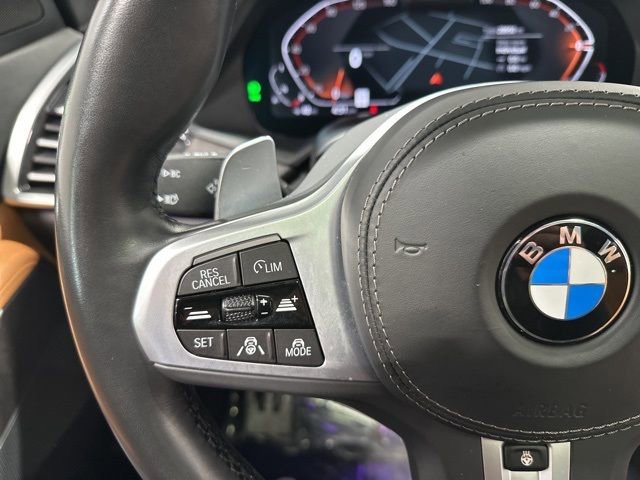 Used 2022 BMW X7 xDrive40i w/ M Sport Package image 18