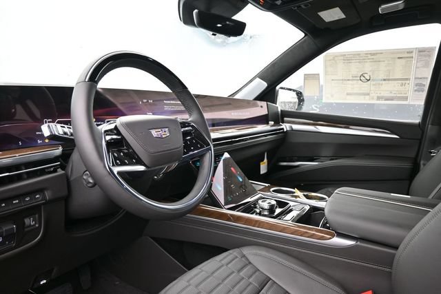 Used 2025 Cadillac Escalade Sport Platinum AWD/4WD image 23
