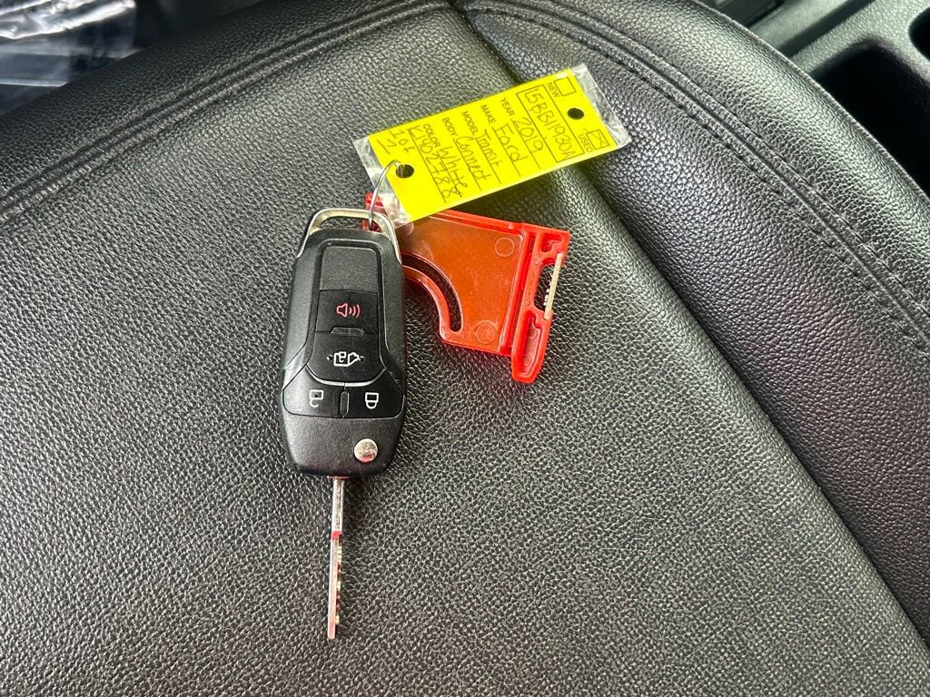 Used 2019 Ford Transit Connect XL image 40