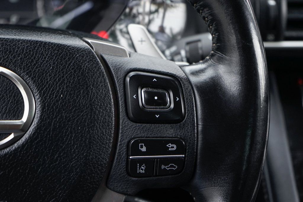 Used 2018 Lexus IS 300 AWD w/ Comfort Package image 22
