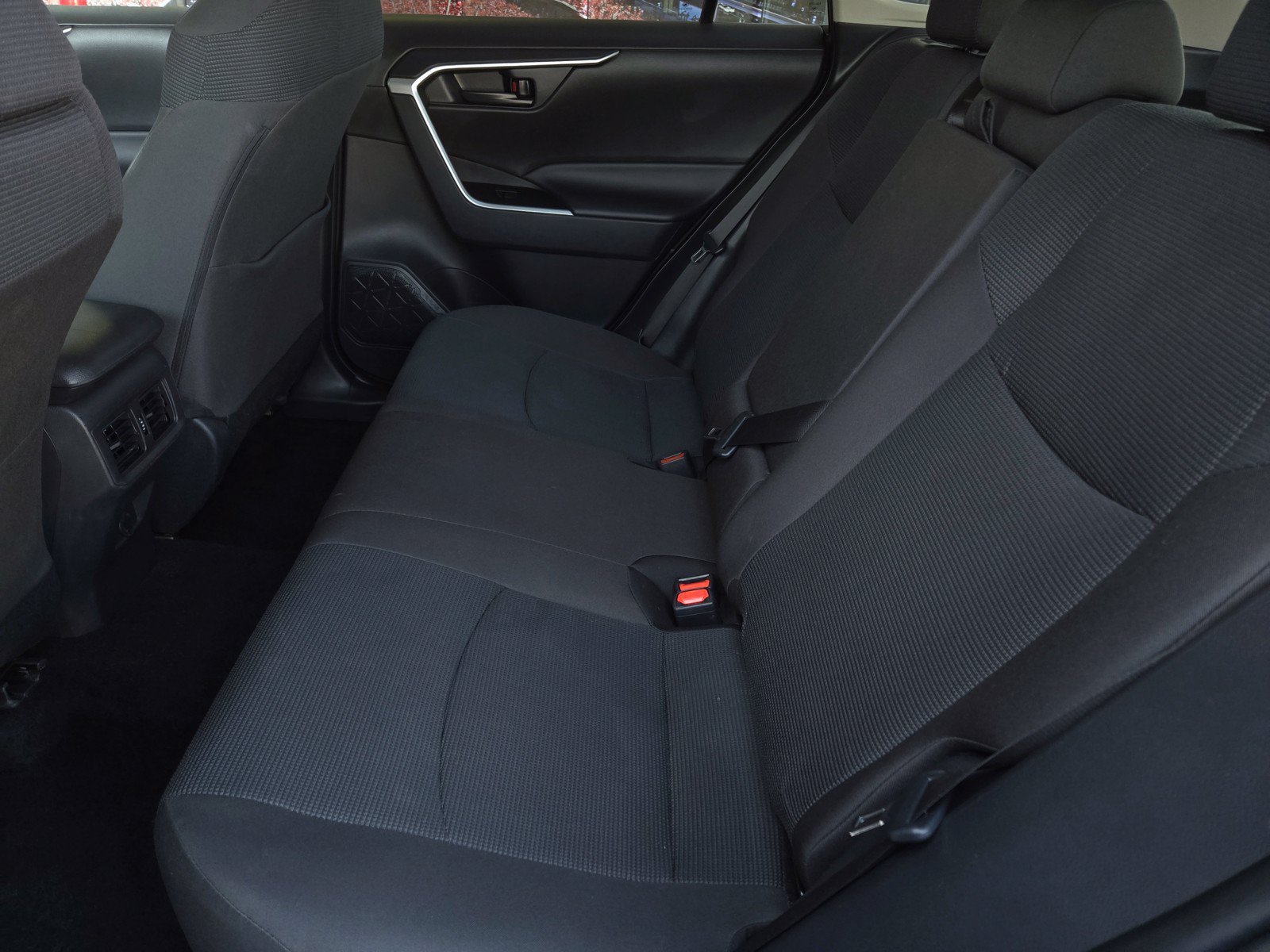 Certified 2025 Toyota RAV4 LE AWD/4WD image 11