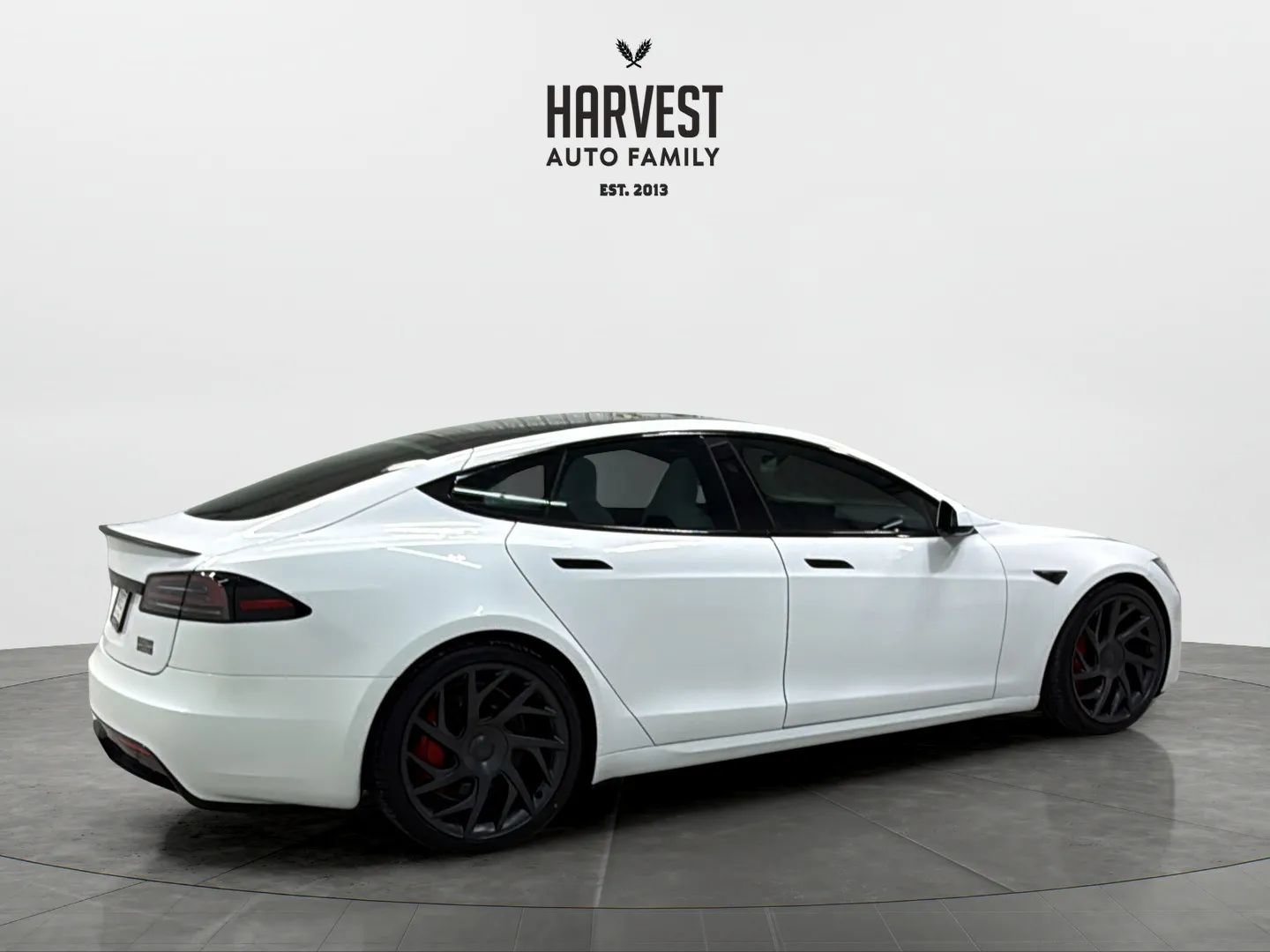 Used 2024 Tesla Model S Plaid AWD/4WD image 8