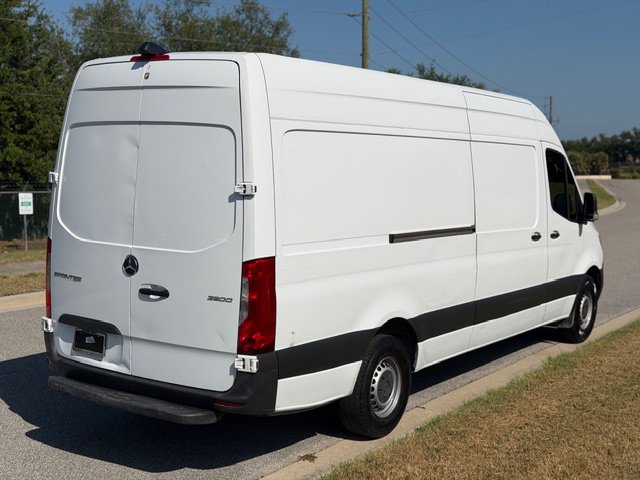 Used 2023 Mercedes-Benz Sprinter 2500 image 5