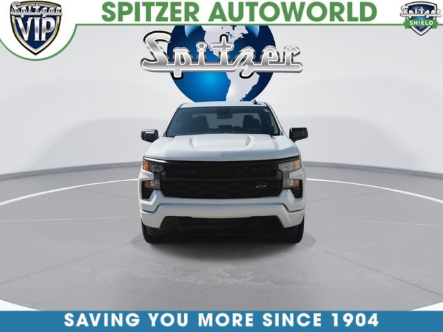 Used 2025 Chevrolet Silverado 1500 Custom w/ Turbomax Blackout Package AWD/4WD video 3
