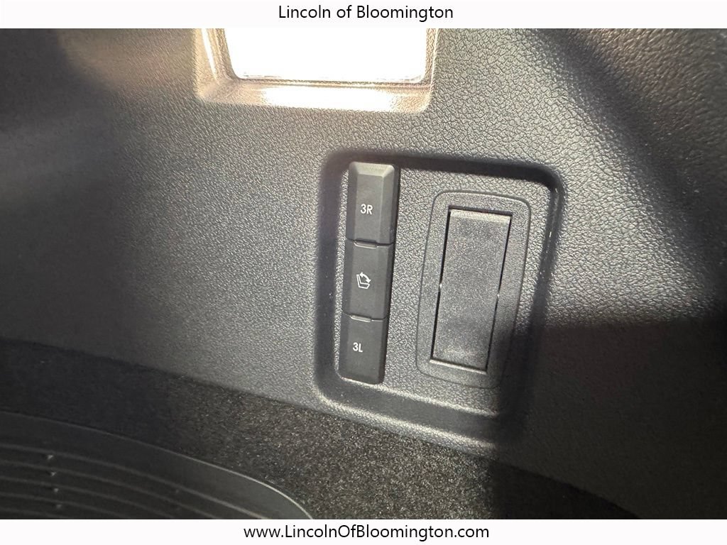 New 2026 Lincoln Aviator AWD w/ Jet Appearance Package image 22