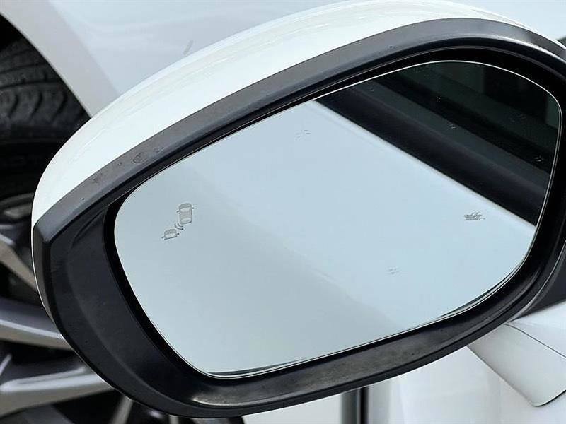 Used 2023 Acura Integra image 11