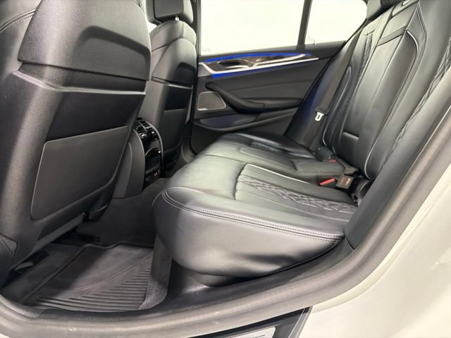 Used 2022 BMW M550i xDrive w/ Premium Package AWD/4WD image 17