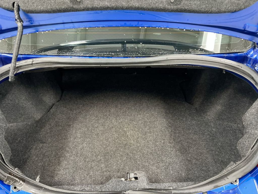 Used 2013 Dodge Avenger SE image 22