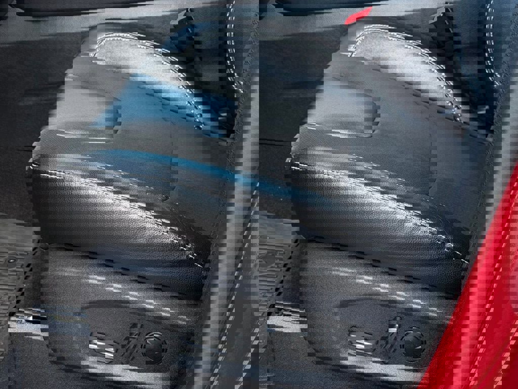 Certified 2022 Ford Edge ST image 30