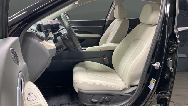 Certified 2025 Hyundai Sonata SEL FWD image 9