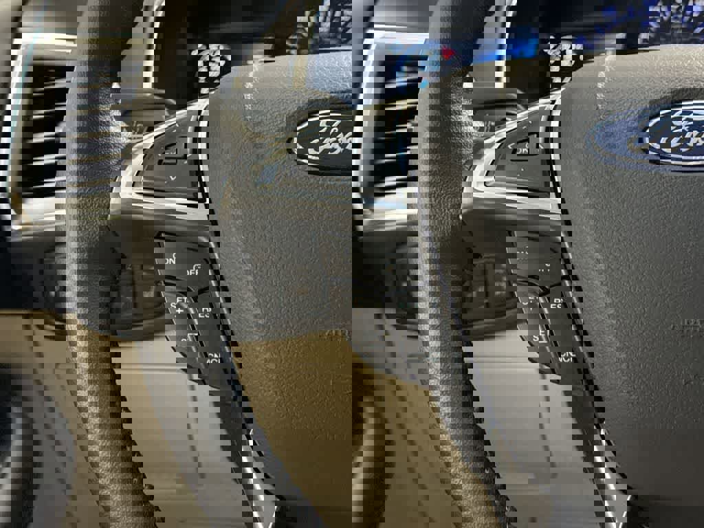 Used 2019 Ford Edge Titanium image 24