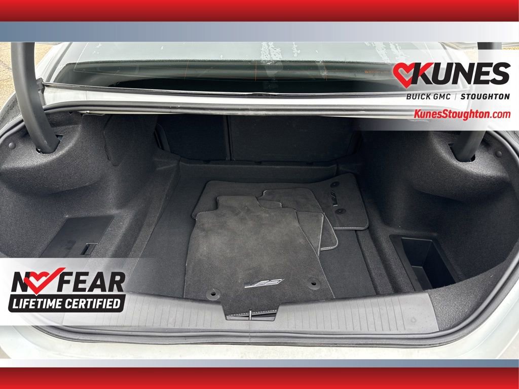 Used 2025 Cadillac CT4 V image 19