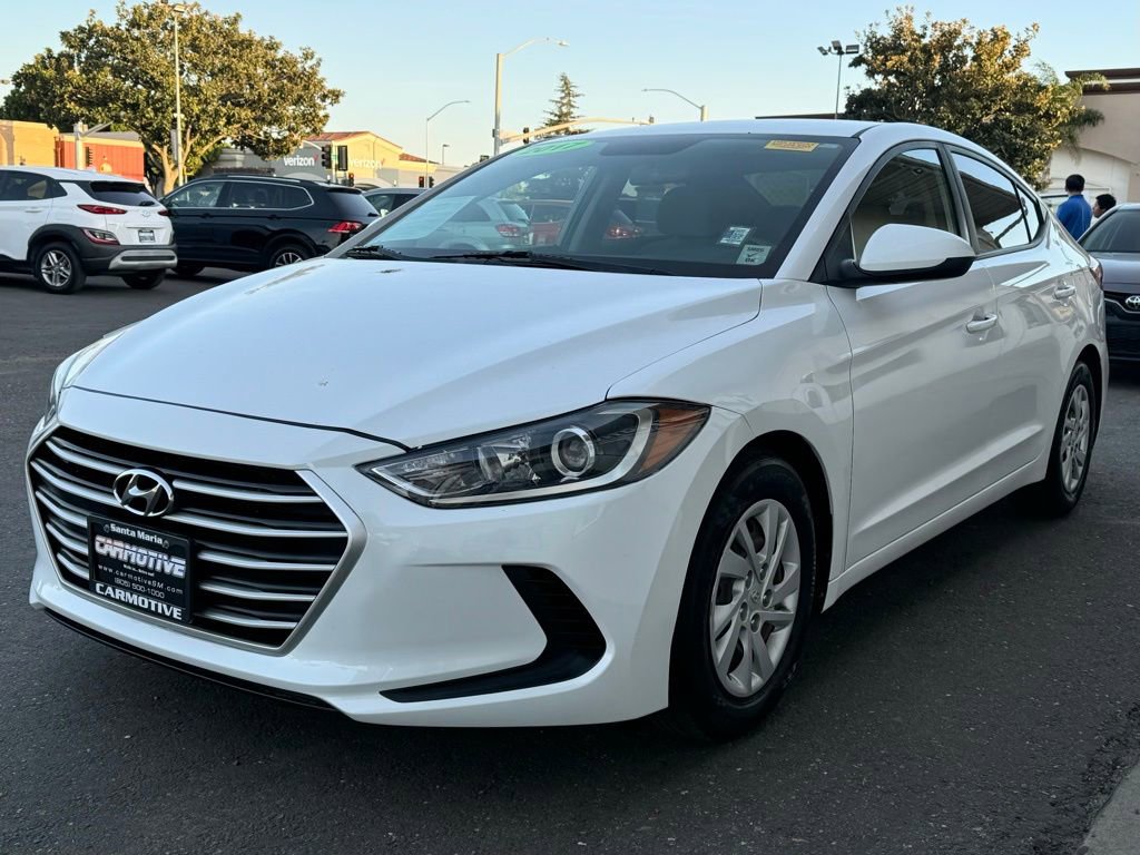 Used 2017 Hyundai Elantra SE image 9