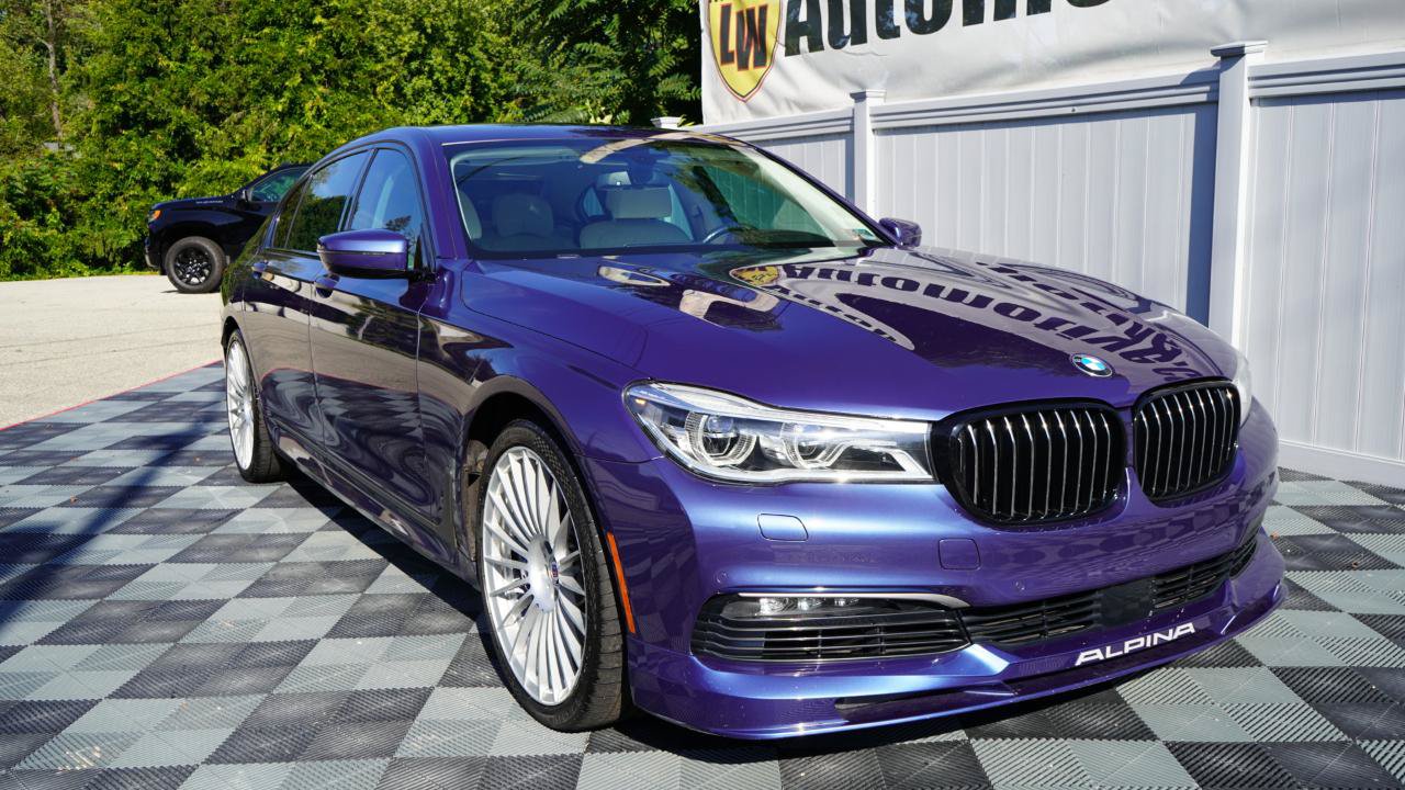 Used 2018 BMW ALPINA B7 xDrive AWD/4WD image 2