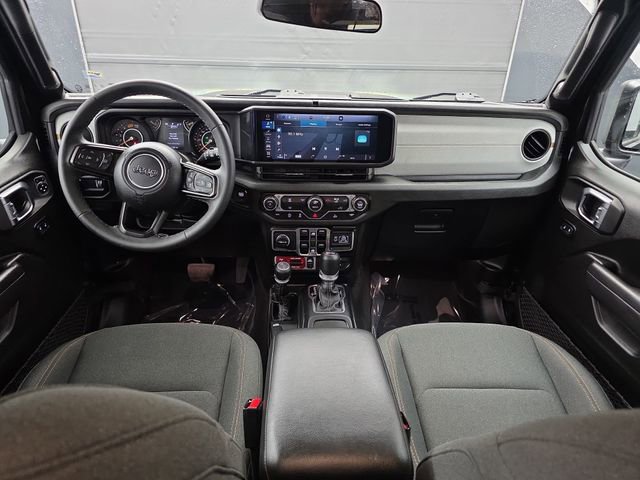 Used 2025 Jeep Wrangler Willys image 21
