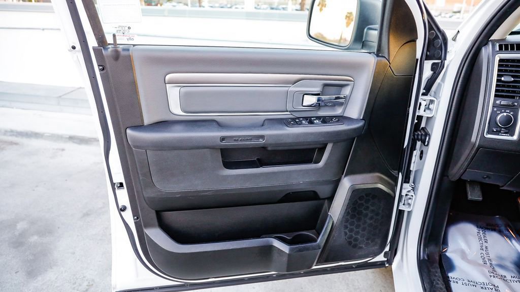 Used 2024 RAM 1500 Classic SLT image 24